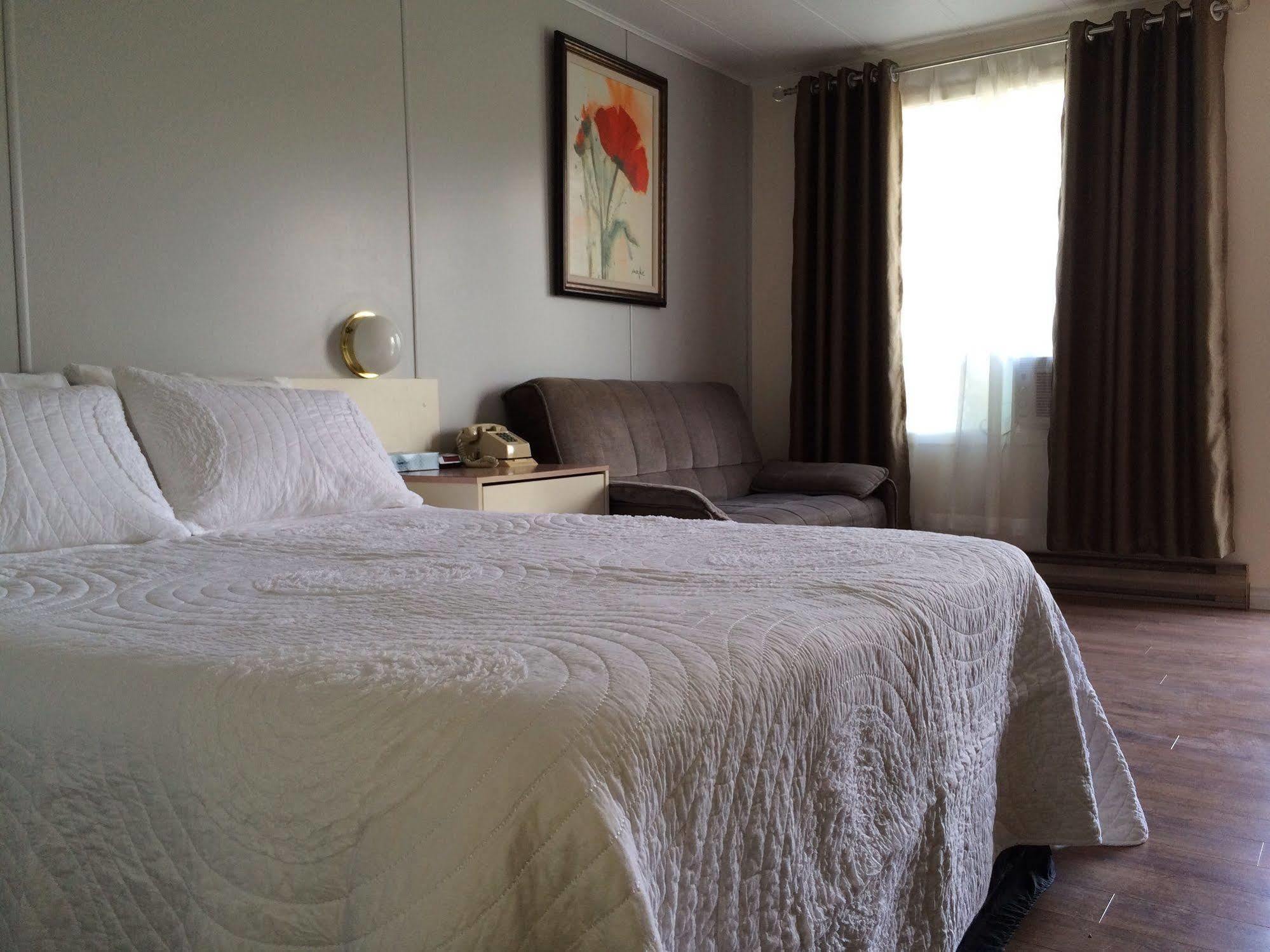 Motel De La Pente Douce Magog Dış mekan fotoğraf